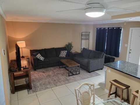 2871 N Ocean Boulevard, Boca Raton, FL 33431