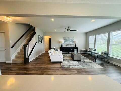 121 Sienna Glenn Drive, Lewis Center, OH 43035