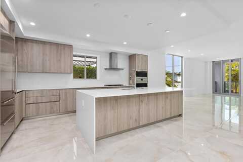 475 E Royal Palm Road, Boca Raton, FL 33432