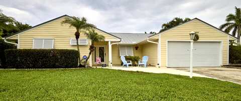 2485 NE 16th Court, Jensen Beach, FL 34957