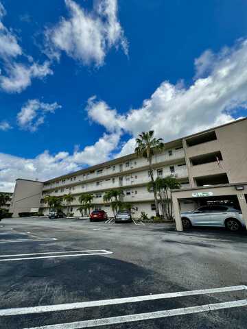 2601 NE 3rd Court, Boynton Beach, FL 33435