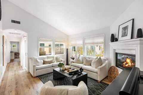 618 Iris Avenue, Corona del Mar, CA 92625