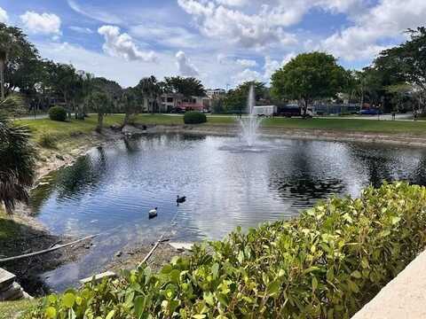 7519 La Paz Boulevard, Boca Raton, FL 33433