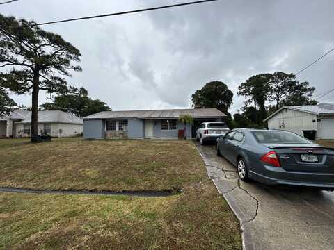 213 SW Chapman Avenue, Port Saint Lucie, FL 34953