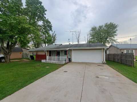 902 Carroll, Clare, MI 48617