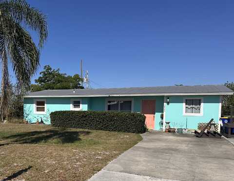 2804 NE Hickory Ridge Avenue, Jensen Beach, FL 34957