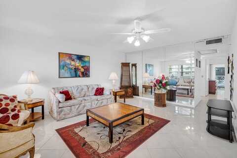 2035 Ainslie C, Boca Raton, FL 33434