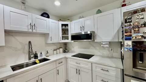 1053 Manor Drive, Palm Springs, FL 33461
