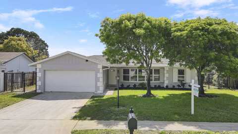 2732 Starwood Circle, West Palm Beach, FL 33406