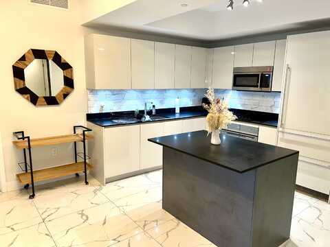 1010 Brickell Avenue, Miami, FL 33131
