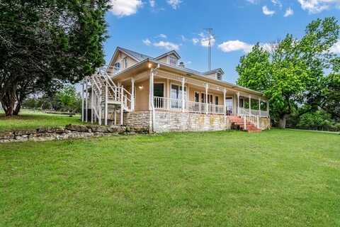284 Wren Ln, Fredericksburg, TX 78624
