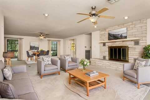 144 -- Maple St, Fredericksburg, TX 78624