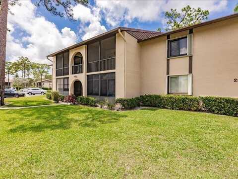 231 Pine Hov Circle, Greenacres, FL 33463