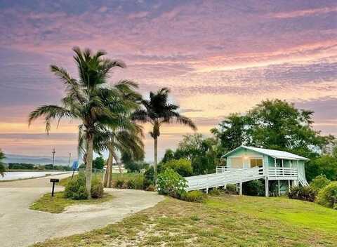 851 Riverside Drive, Moore Haven, FL 33471