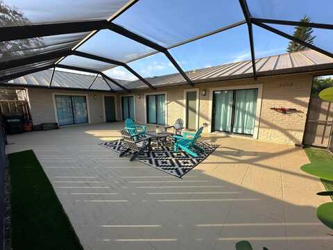 5550 Golden Eagle Circle, Palm Beach Gardens, FL 33418