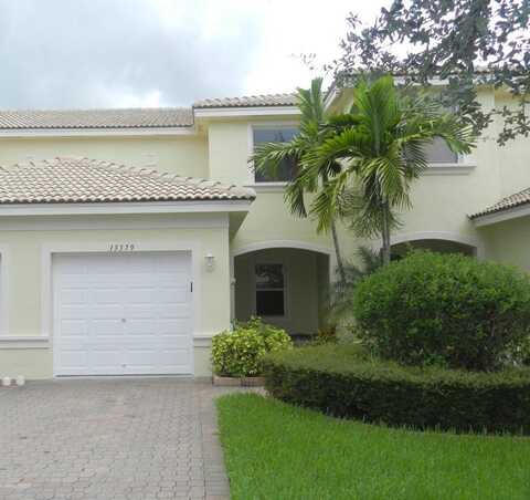 13379 Georgian Court, Wellington, FL 33414