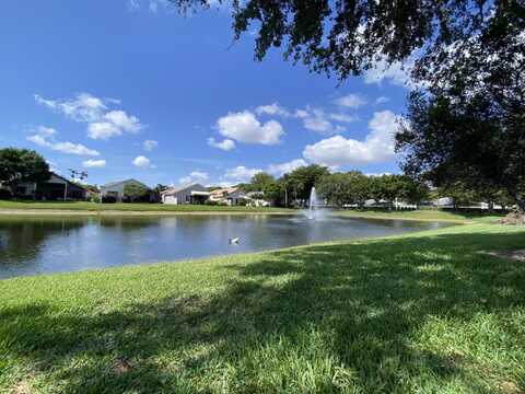 10039 Lexington Circle N, Boynton Beach, FL 33436