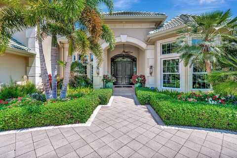 7701 SE Manhasset Place, Hobe Sound, FL 33455