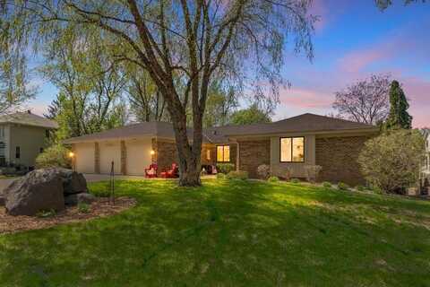 7740 W 84th Street Circle, Bloomington, MN 55438