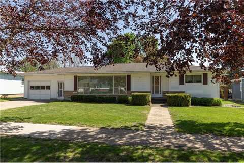 505 1st Street SE, Hayfield, MN 55940