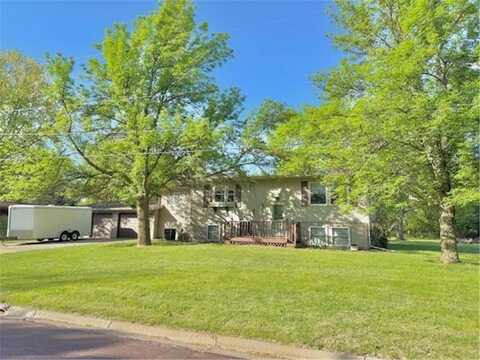 402 Valley View Drive, Redwood Falls, MN 56283