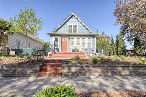 1618 6th Street NE, Minneapolis, MN 55413