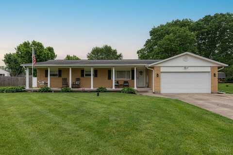 8588 Twincreek Drive, Franklin, OH 45005