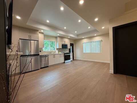 18242 Rayen St, Northridge, CA 91325