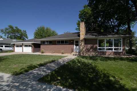 355 N Lexington Avenue, Le Center, MN 56057