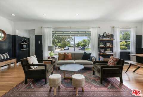 11925 Tiara St, Valley Village, CA 91607