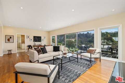 2422 Carman Crest Dr, Los Angeles, CA 90068