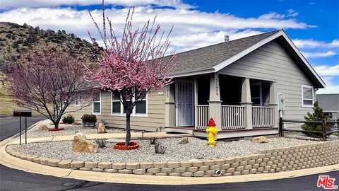 21499 White Rock Dr, Tehachapi, CA 93561