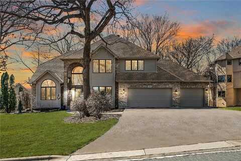 213 Innsbrook Lane, Burnsville, MN 55306