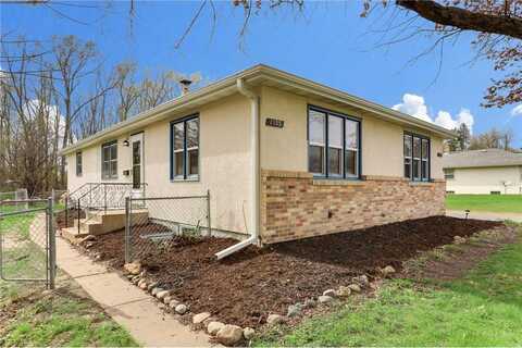 1555 Mcafee Street, Saint Paul, MN 55106