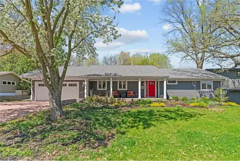 1813 Gramsie Road, Arden Hills, MN 55112