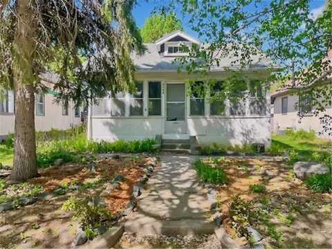 2748 41st Avenue S, Minneapolis, MN 55406