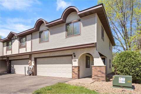 8515 Maplebrook Parkway N, Brooklyn Park, MN 55445