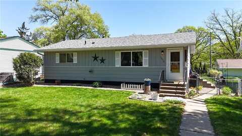 1012 9th Avenue SE, Saint Cloud, MN 56304