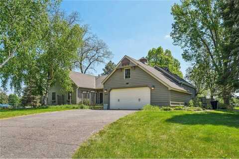 644 11th Avenue SE, Forest Lake, MN 55025