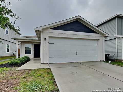 3967 Trail De Paris, New Braunfels, TX 78132