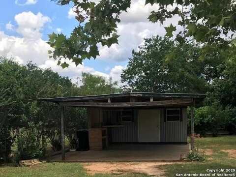 112 S Garcia St., Pearsall, TX 78061
