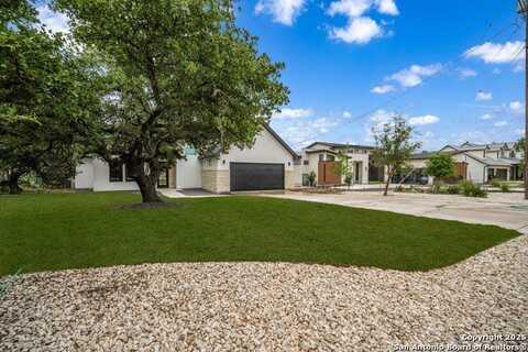 25822 Mount Carillon, San Antonio, TX 78260