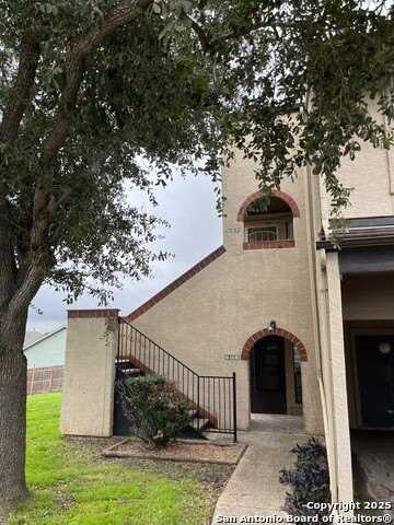 6100 E Woodlake Pkwy, San Antonio, TX 78244