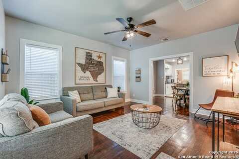 719 W Elsmere, San Antonio, TX 78212