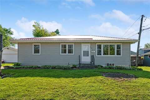 615 27th Street NW, Cedar Rapids, IA 52405