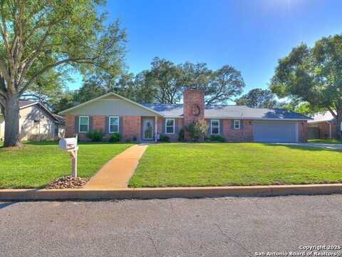 1109 Cardinal, Pleasanton, TX 78064