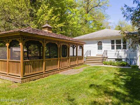 29 Wolf Hill Road, New Scotland, NY 12186