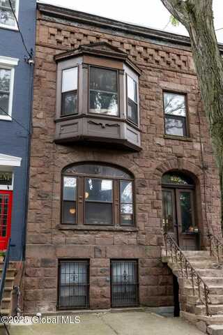 220 Elm Street, Albany, NY 12202