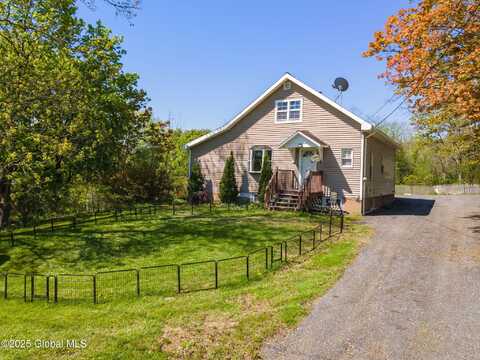 1722 Grovenors Corners Road, Esperance, NY 12035
