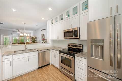 15318 Coventry Court Lane, Charlotte, NC 28277